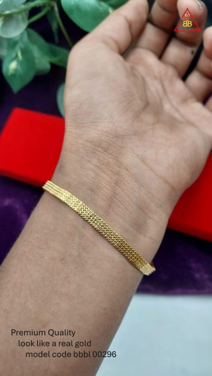 Box chain bracelet